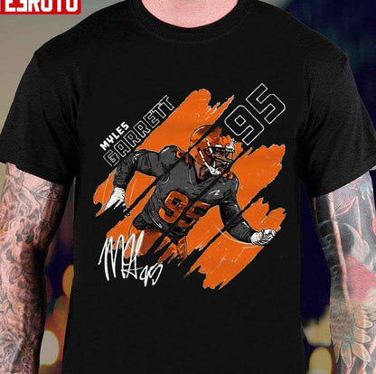 #95 Go Myles Garrett Unisex T-shirt